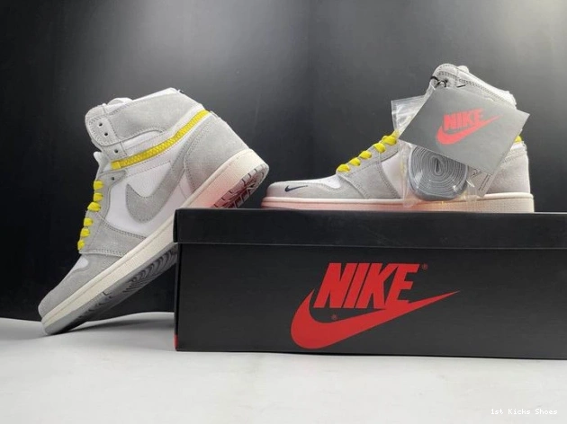 1st Kicks High CW6576-100 Air Smoke Light Jordan 1 Switch 0802